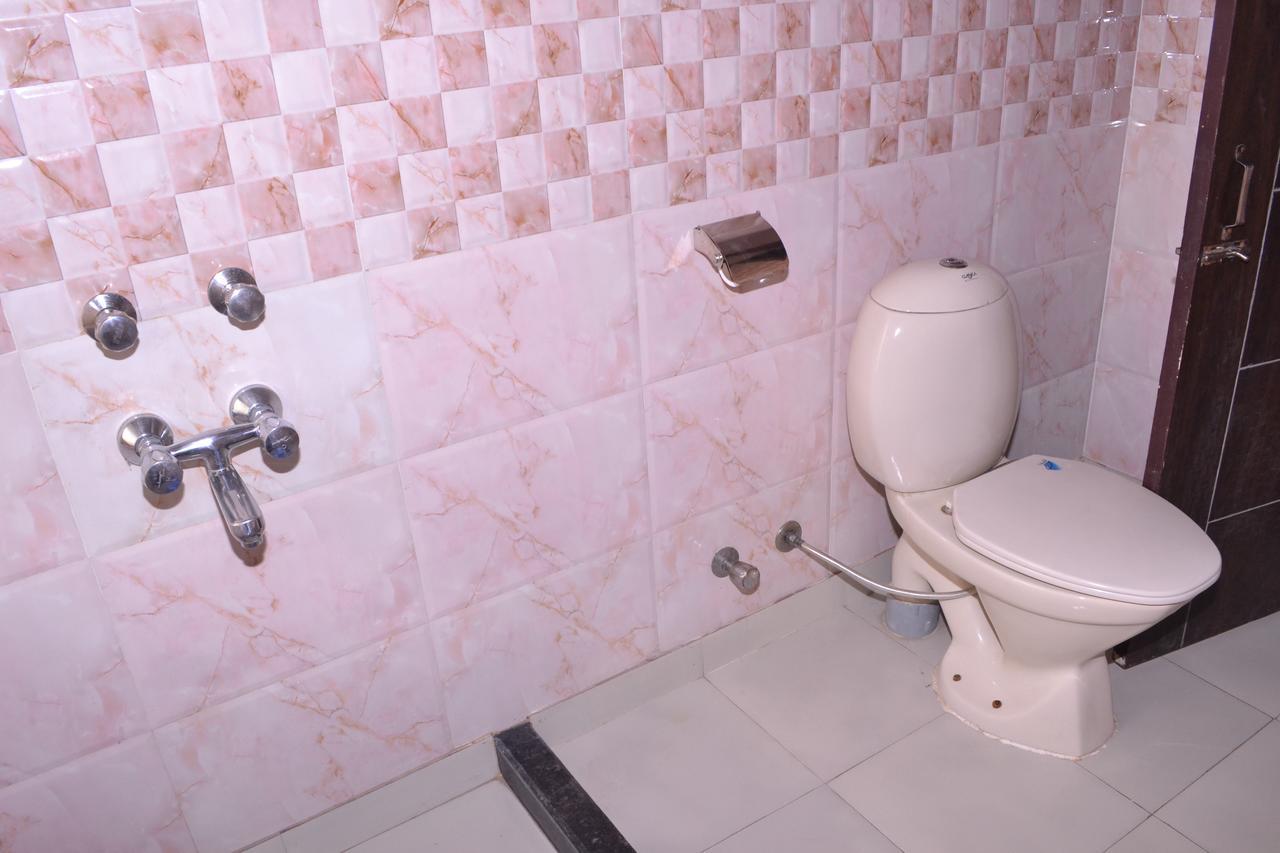 Club Platinum Resort Bahadurgarh Ngoại thất bức ảnh